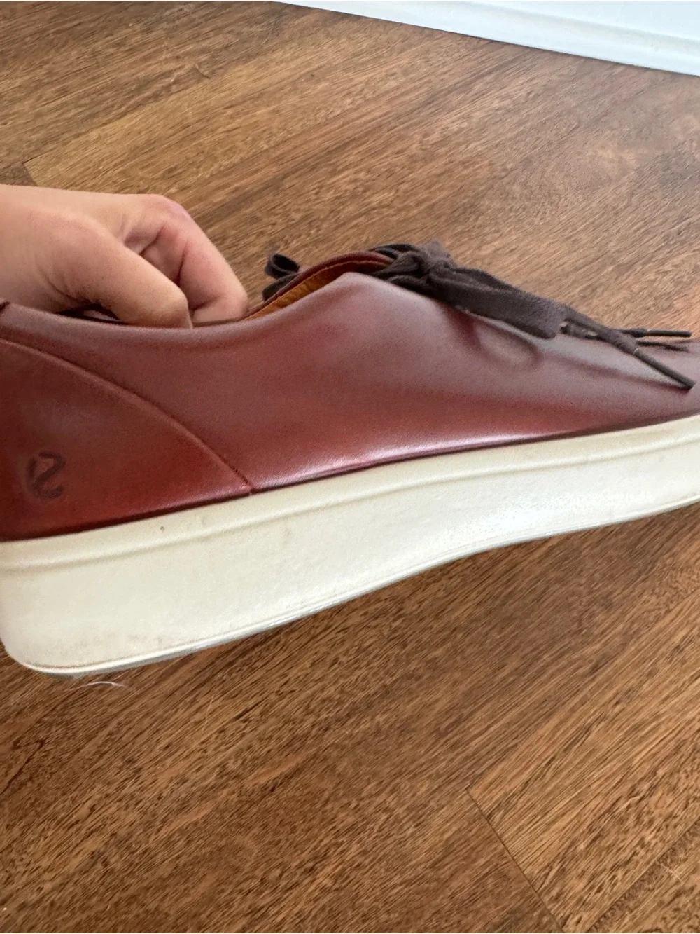 Ecco smooth chestnut